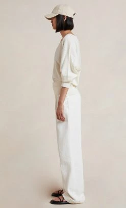 Bec&Bridge Tops JODIE V NECK JUMPER - IVORY