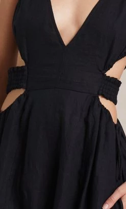 Bec&Bridge Dresses NOELLE V DRESS - BLACK